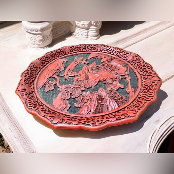Antique Chinese Hand Carved Cinnabar Lacquer Scalloped Plate - Picture 7 of 11